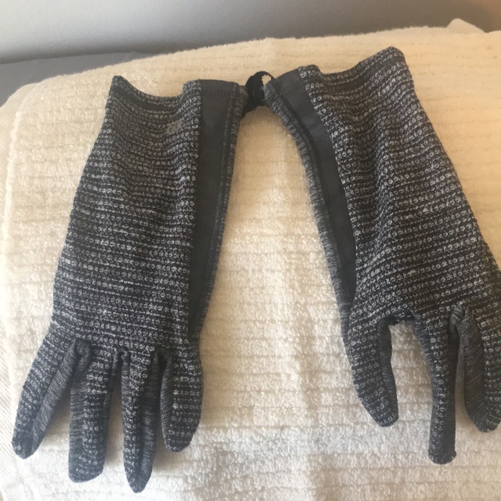 Lululemon running gloves
